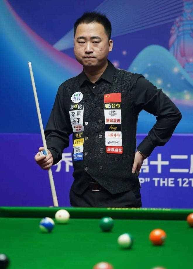 负责人的介 负责人的介