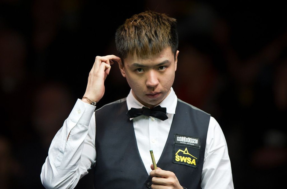 广厦队员打 广厦队员打