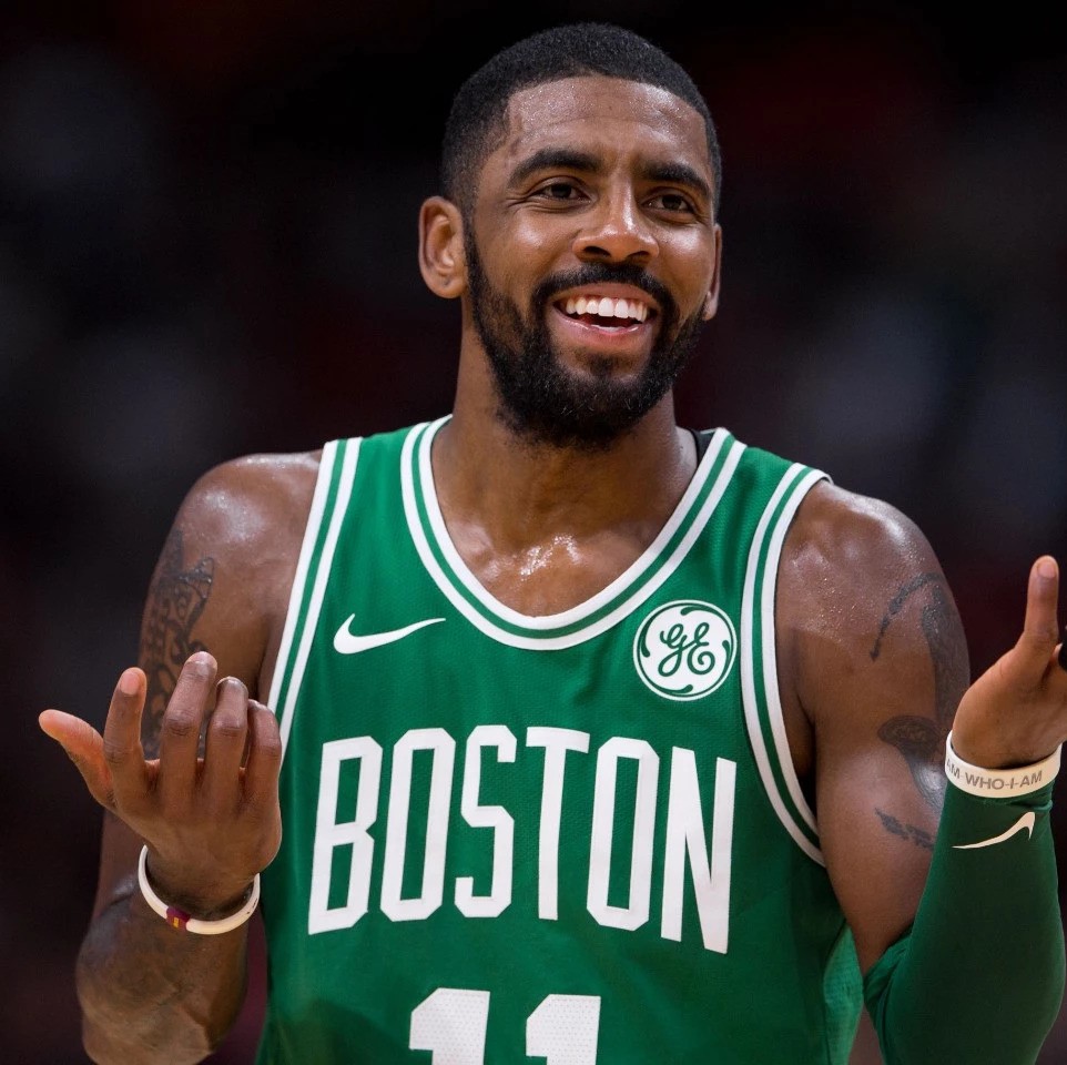 她曾凭借精 她曾凭借精