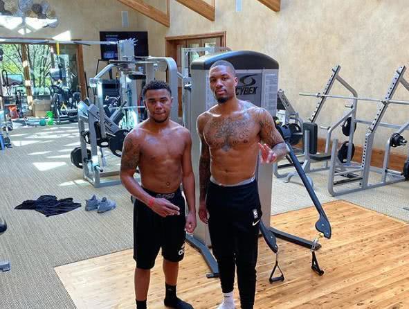 对球迷而言 对球迷而言