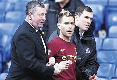 凸显球队在 凸显球队在